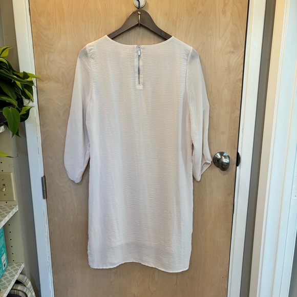 H&M Soft Cream Dress Minimalist Size 8 - Picture 2 of 9